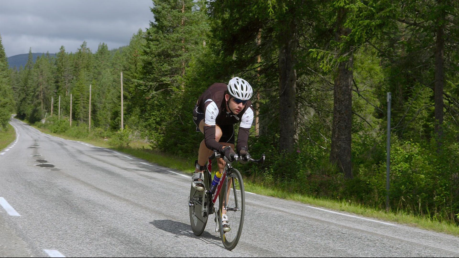 Jiu You-麦肯齐：迅猛的突破和精准的脚法，成为全黑队反击的核心力量，麦肯齐分了多少钱